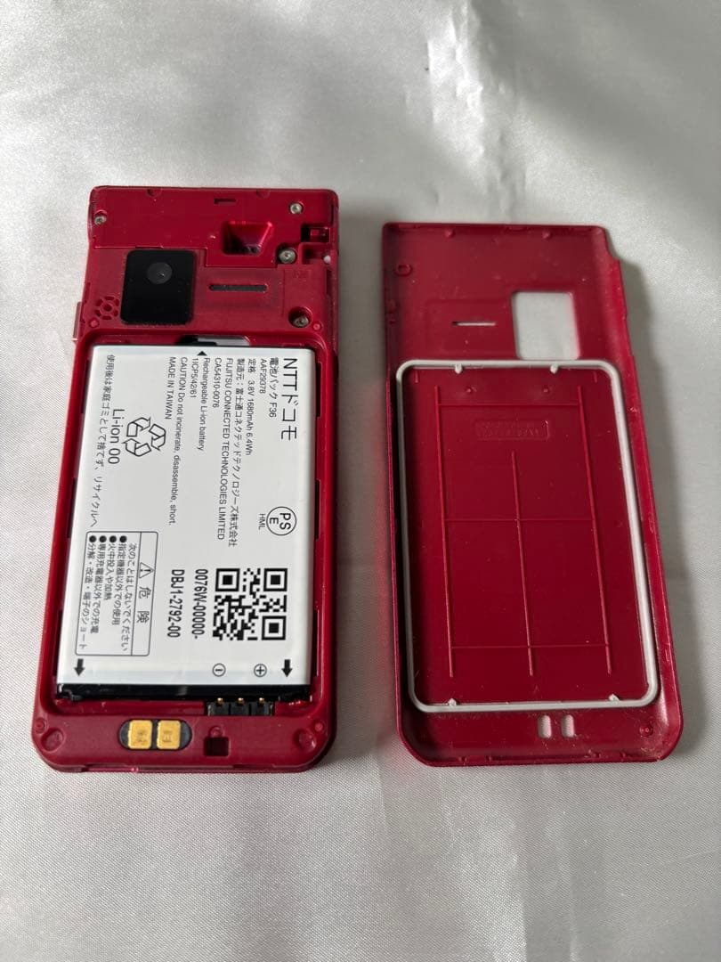 【完品】docomo arrows ケータイ F-03L レッド 赤