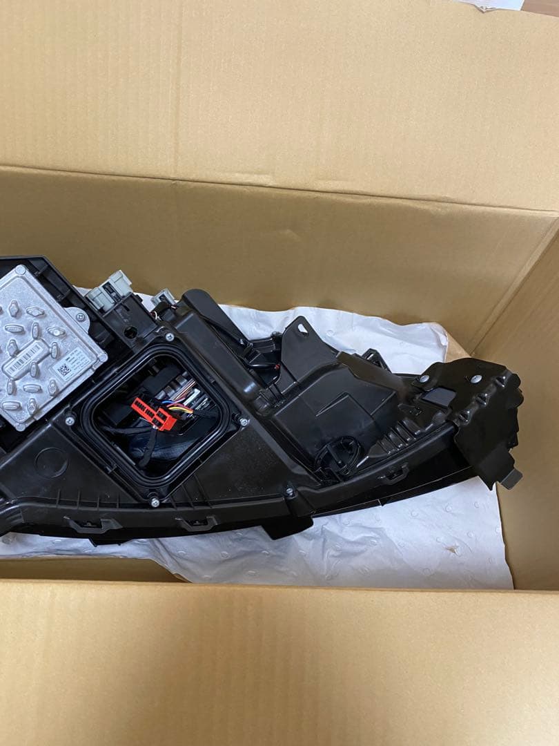 日産E13ノート後期左側LEDヘッドライト