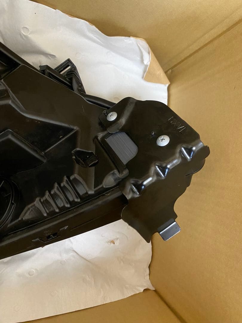 日産E13ノート後期左側LEDヘッドライト