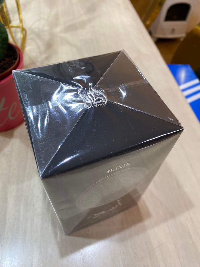 Lattafa Asad Elixir Si様