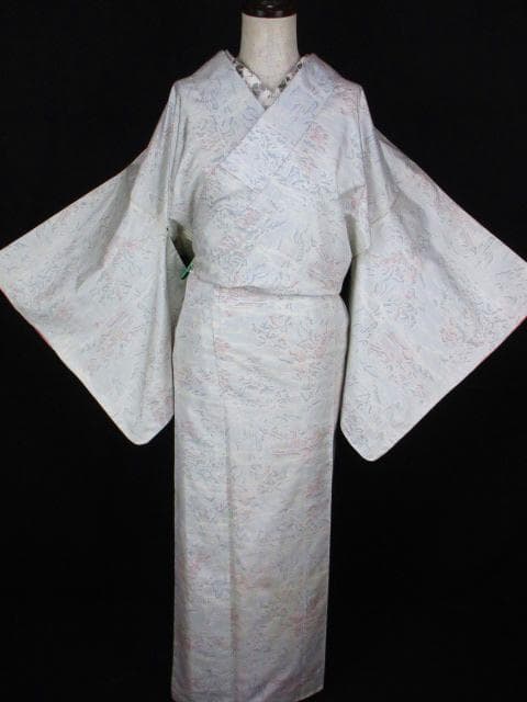 新古品！白大島紬＊７マルキ＊本場大島紬＊楼閣山水＊着物＊１６４ｃｍ＊裄６７