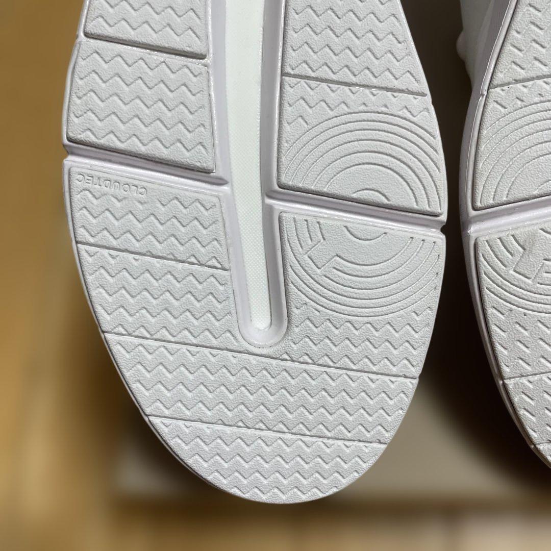 オン　ロジャースピン　メンズ27.0cm 新品未使用