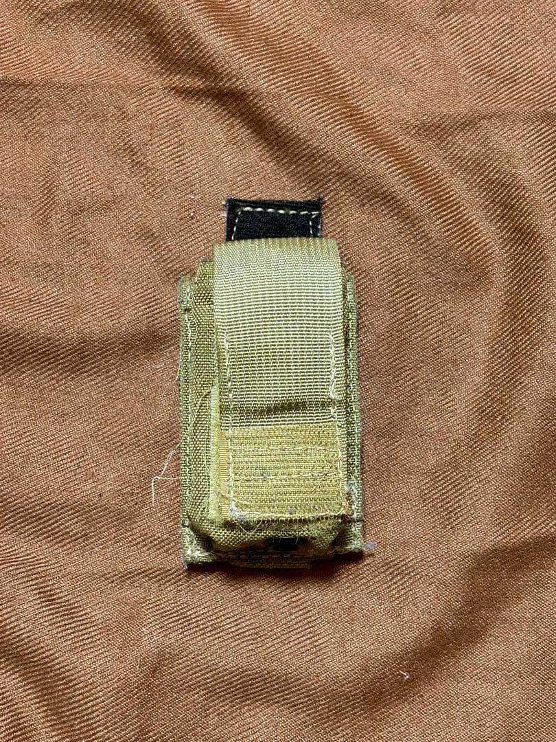 実物eagle製mlcs m4トリプルマガジンポーチ＆ピストルマグポーチ