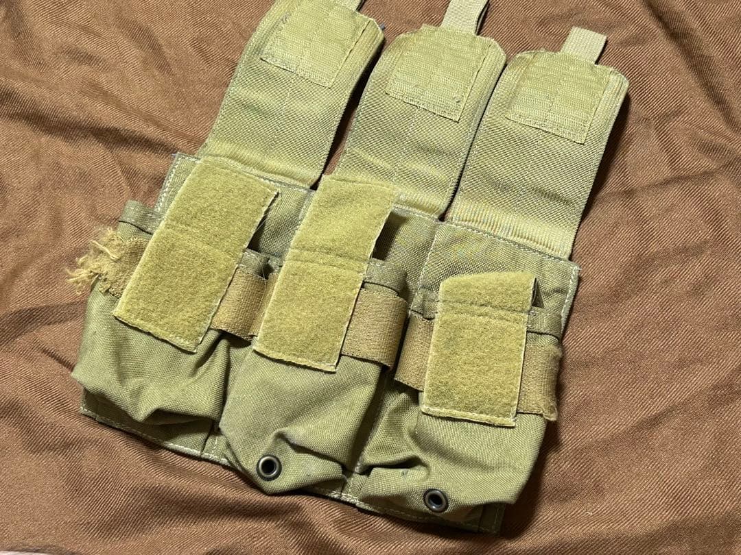 実物eagle製mlcs m4トリプルマガジンポーチ＆ピストルマグポーチ