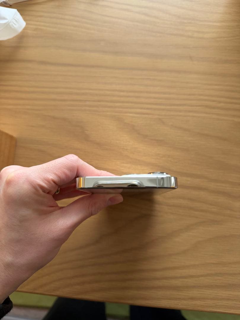 iPhone13pro シルバー 256 GB SIMロックなし