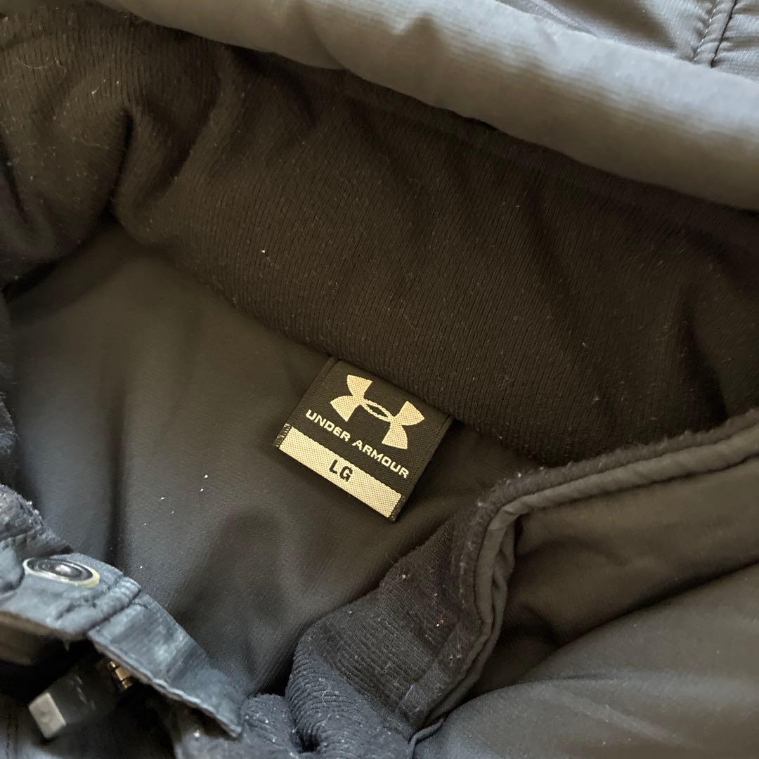 UNDER ARMOUR ブラック ベンチコート 中綿　LG