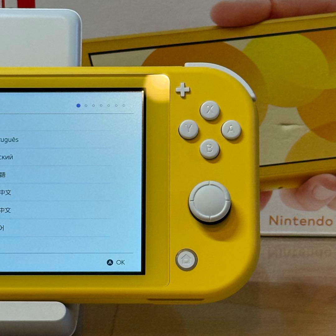 6-267 Switch LITE イエロー 箱付き