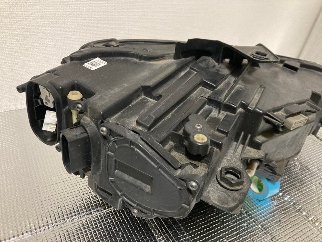 アウディA3 8Vヘッドライト左側