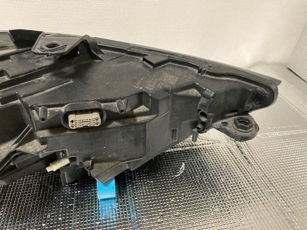 アウディA3 8Vヘッドライト左側