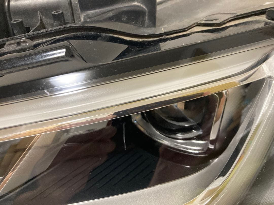 アウディA3 8Vヘッドライト左側