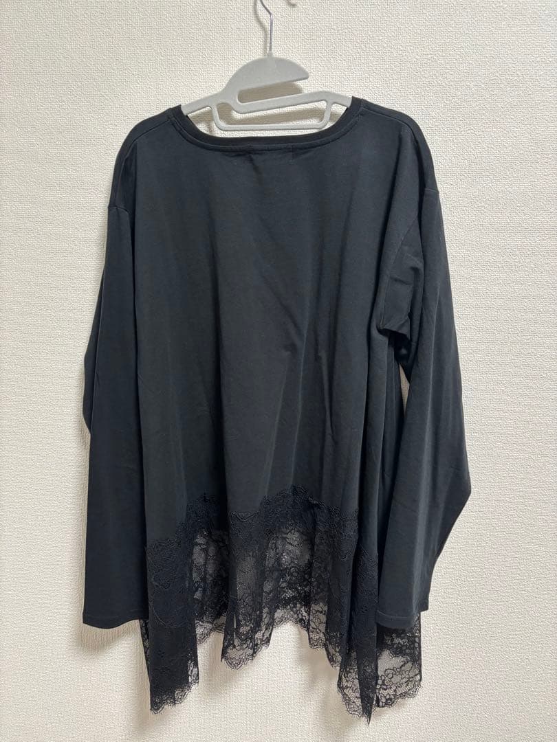 【新品タグ付き】レースコンビカットソー　ブラック