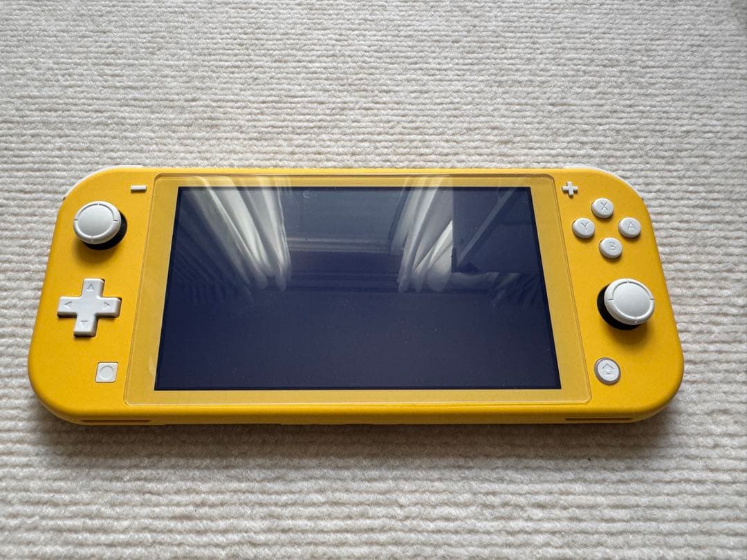 Nintendo Switch Lite イエロー 本体(昨年12月購入)