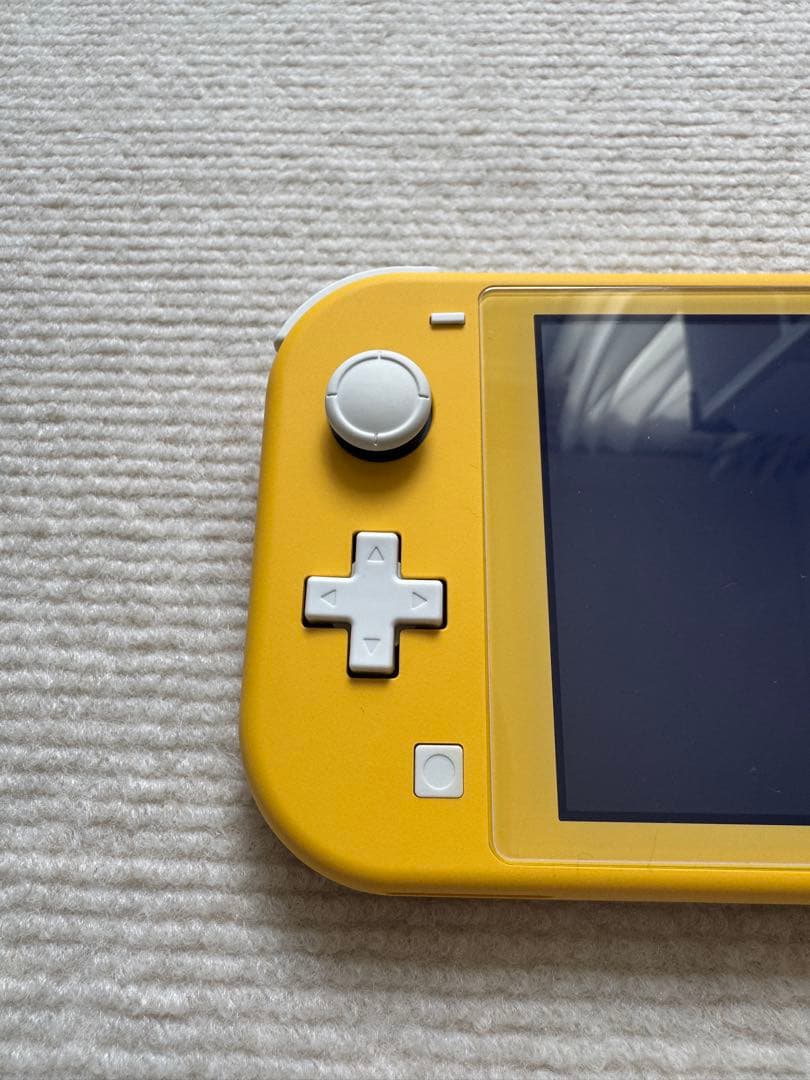 Nintendo Switch Lite イエロー 本体(昨年12月購入)