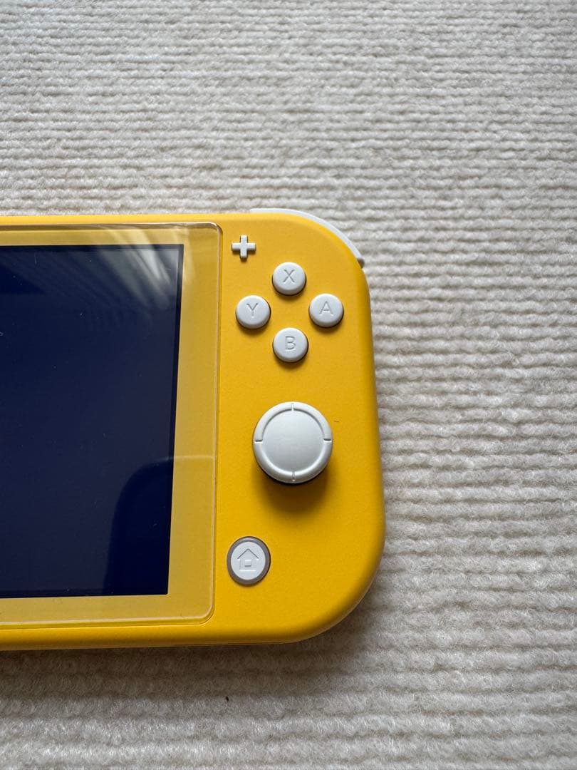 Nintendo Switch Lite イエロー 本体(昨年12月購入)