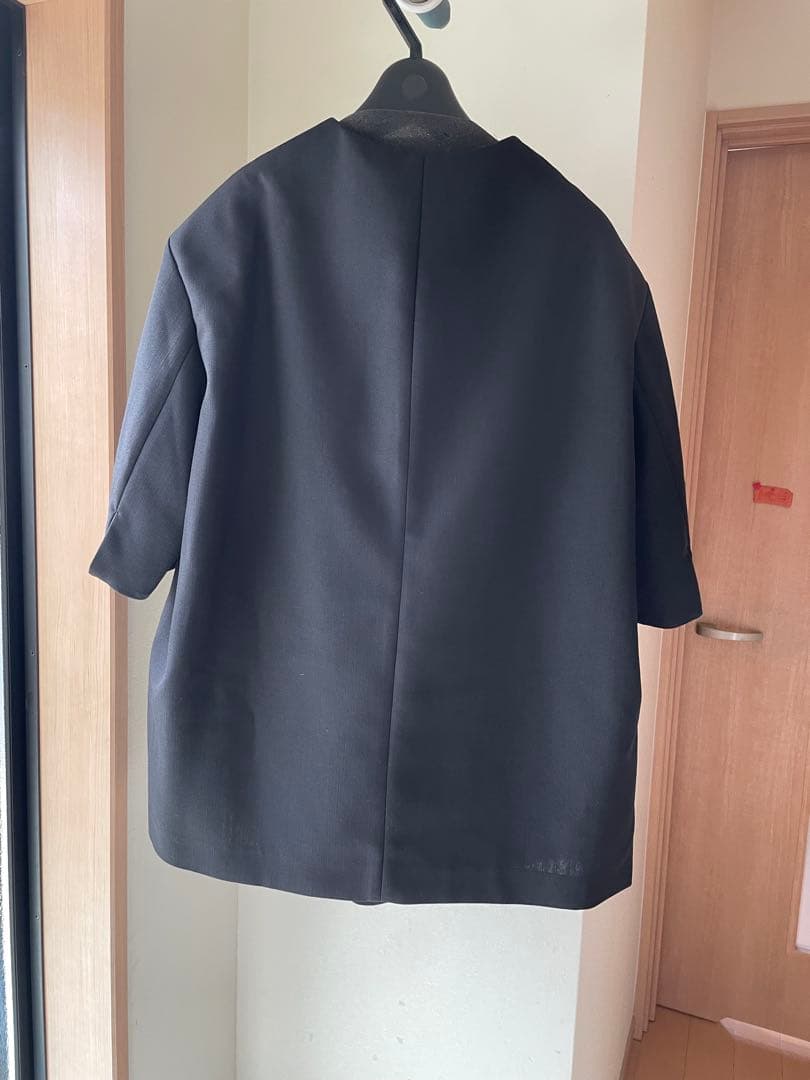 新品未使用タグ付完売品／LOHEN HALF SLEEV JACKET　ブラック