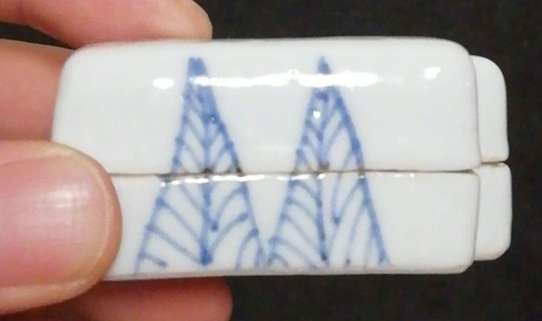 須田青華作　九谷焼　染付　拍子木　香合　共箱　栞付　茶道具