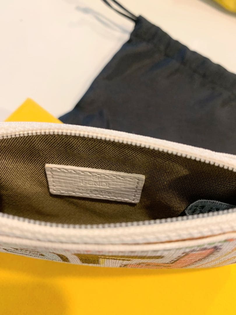 FENDI フェンディズッカ柄　F F柄キーリング付ケース　カード入れ