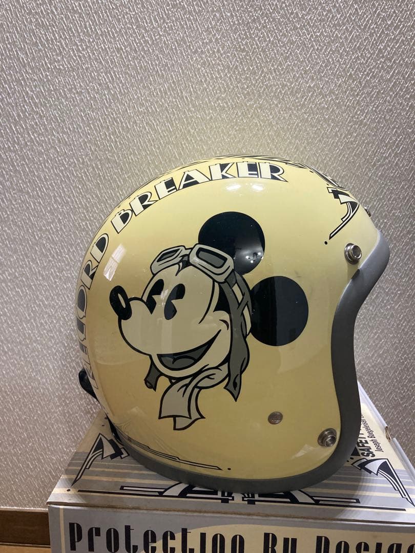 ディズニー　ミッキーマウス　Buco ヘルメット　XS