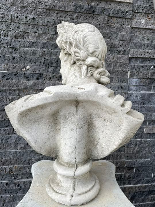 アポロン　石像　ガーデン　イギリス