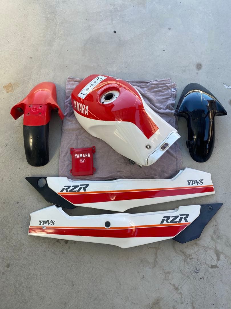 ランプ様用　 rz250r 3hm 純正外装　本日最終値下げ