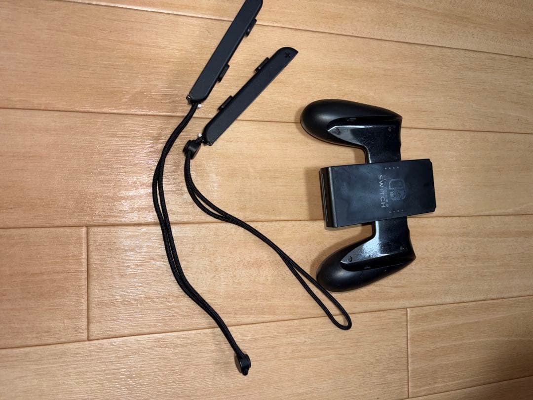 Nintendo Switch 赤/青 本体 + 付属品　箱無し