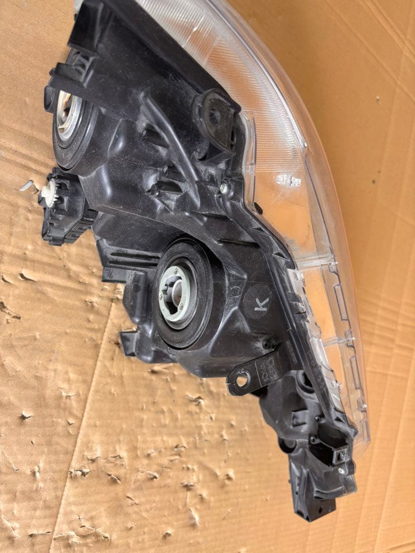 トヨタ　カローラフィールダー KOITO 12-595 左　ヘッドライト