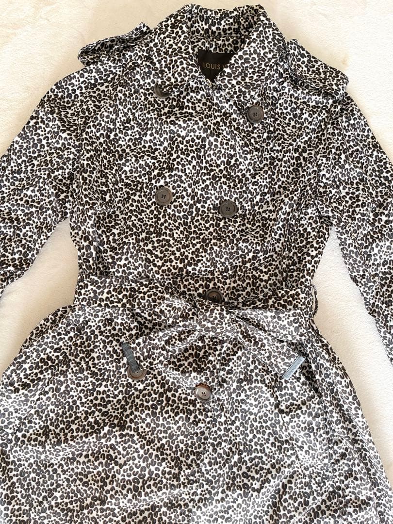 ルイヴィトン　LOUIS VUITTON レオパード　ナイロンコート