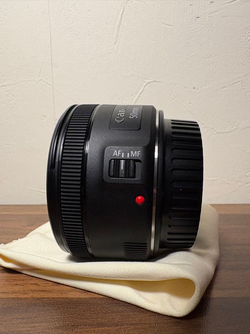 Canon EF レンズ F1.8