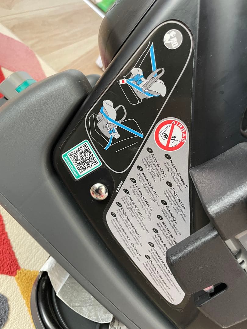 ボルボ 純正 新生児用 後ろ向き チャイルドシート