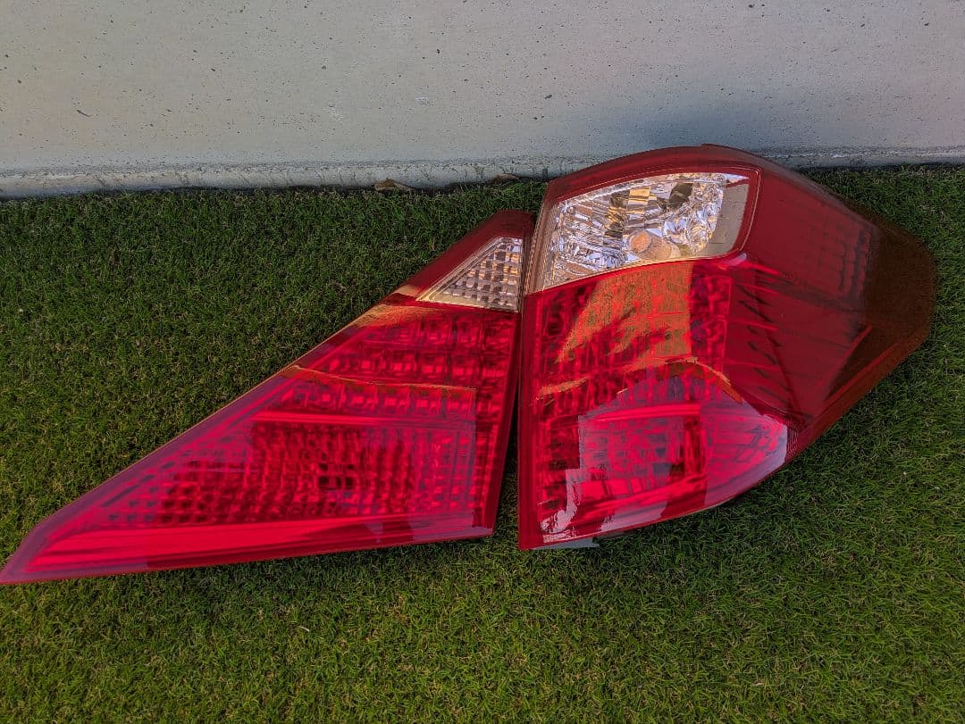 専用品　20アルファード　純正テール