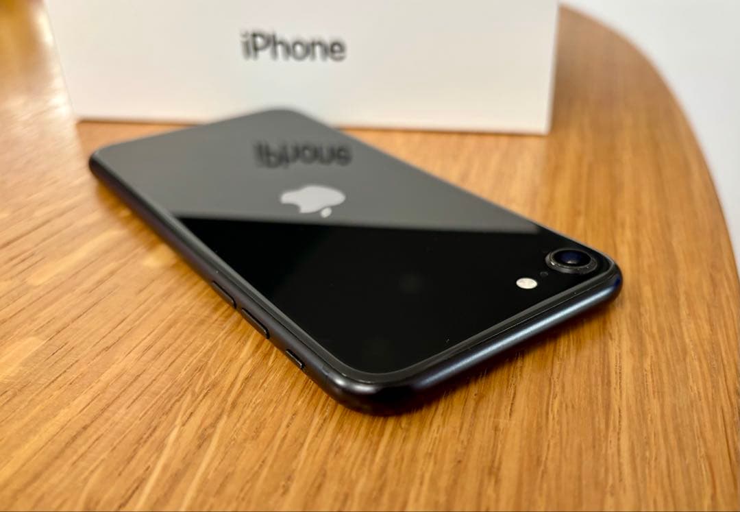 【美品】iPhoneSE 第2世代 128GB SIMフリー 箱イヤホン等備品付