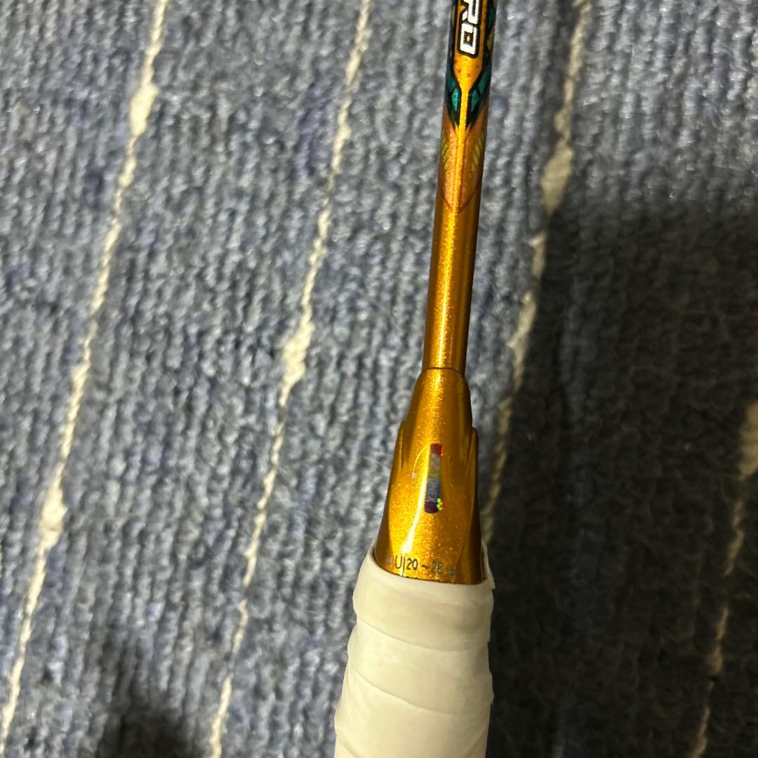 アスリート バドミントンラケッアストロクス88D Pro 4ug5 廃盤