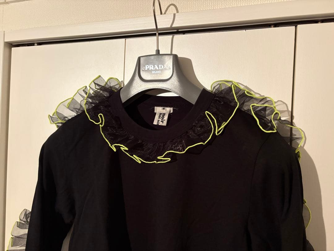 noir keininomiya フリル付き黒長袖トップス