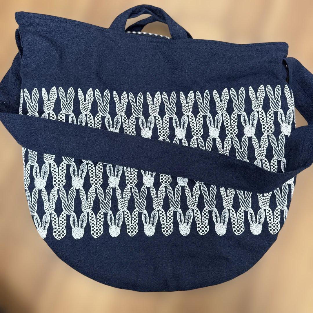 minä perhonen ウサギ刺繍 ショルダーバッグ　ポンピア