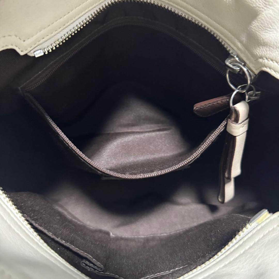 美品✨️Coach Soho Leather Boston Bag WH