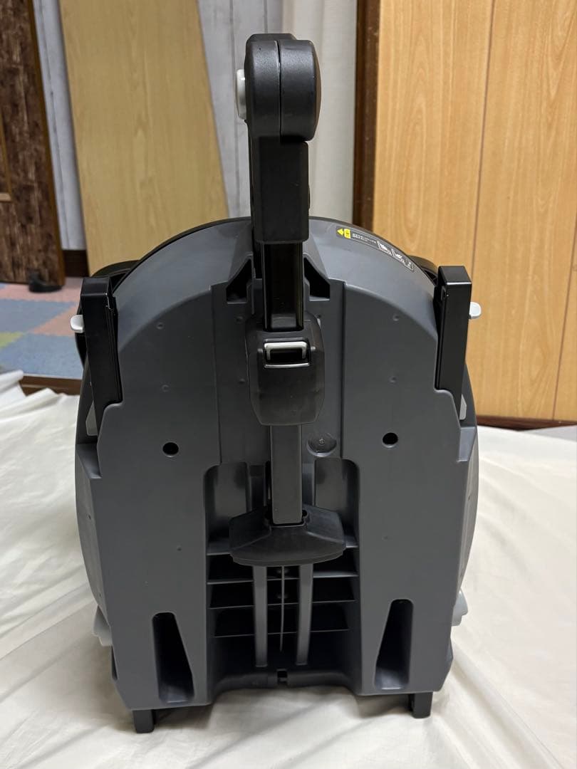 コンビ クルムーヴスマート ISOFIX エッグショック Neoチャイルドシート