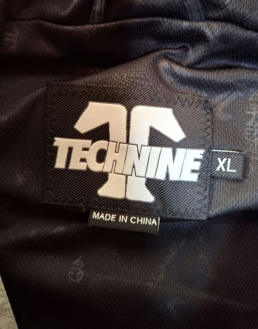 TECHNINE ウェア　上下、ANTHEM　パウダーガードセット