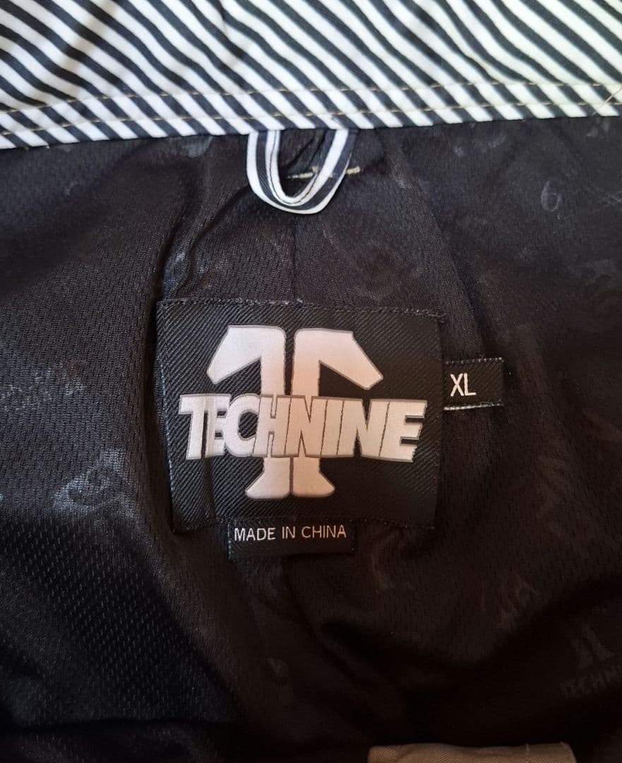 TECHNINE ウェア　上下、ANTHEM　パウダーガードセット