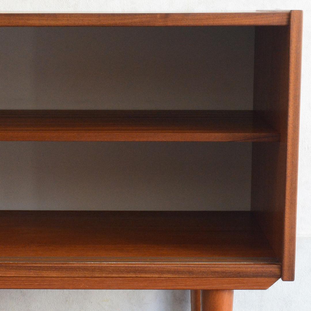 デンマーク 北欧ヴィンテージ チーク ガラスキャビネット 北欧家具 ショーケース