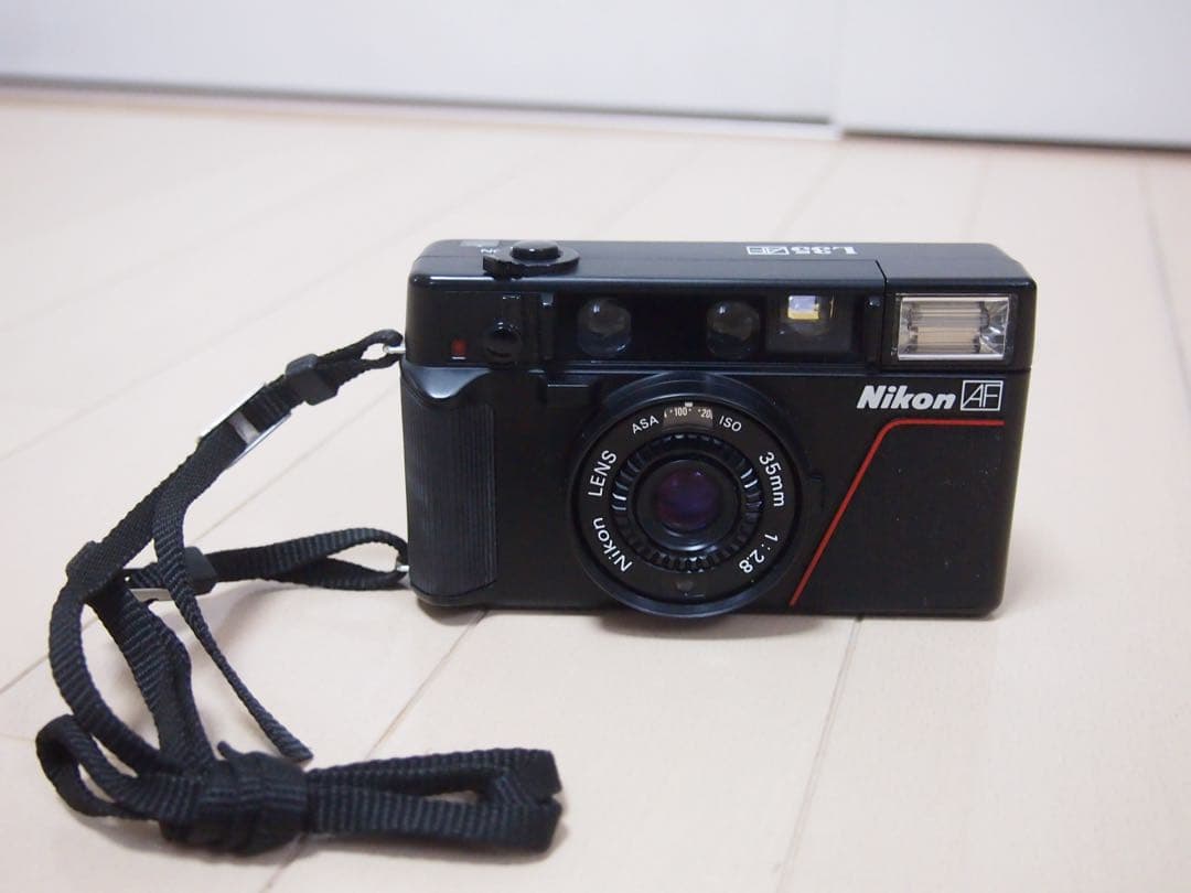 動作品 Nikon L35AF ピカイチ コンパクトフィルムカメラ