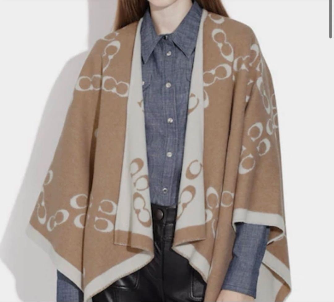 COACH シグネチャーポンチョ　ストール　マフラー　コーチ　ポンチョ