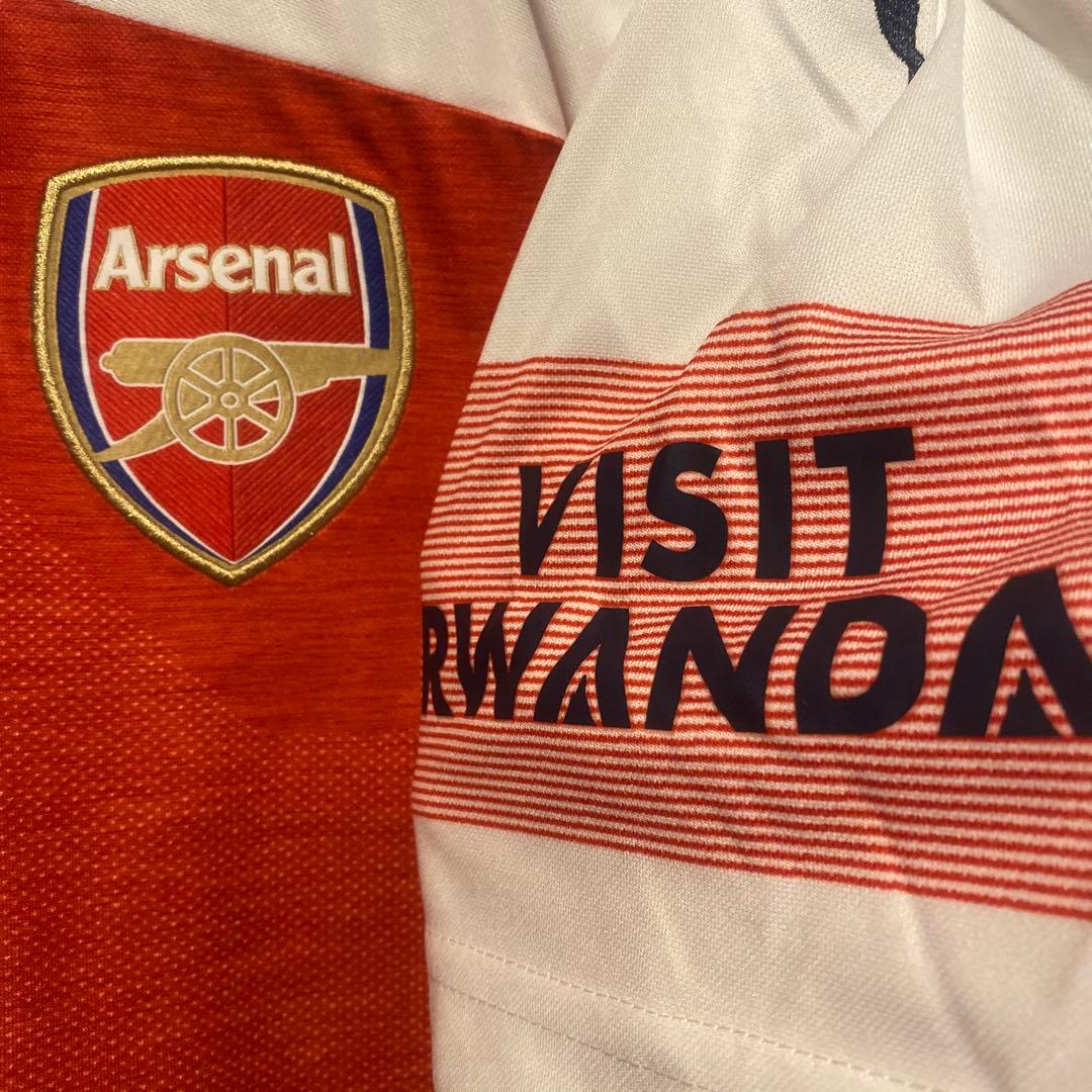 エジル　アーセナル　 18/19　ホーム　リーグ仕様