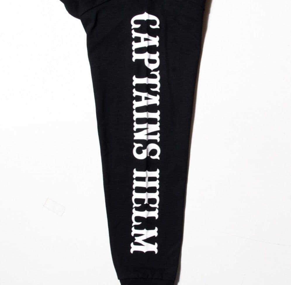 CAPTAINS HELM LOCALS LOGO LS ロンT ナンバリング