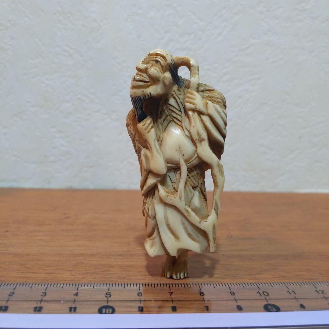 時代提物 根付 天然素材【瓢箪仙人】高さ約7.8cm 横幅約3.5cm 重34ｇ