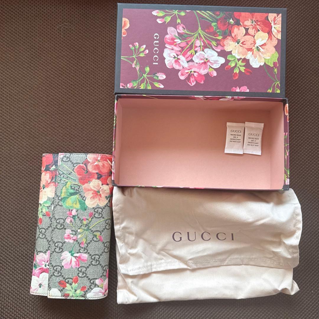 GUCCI 花柄長財布