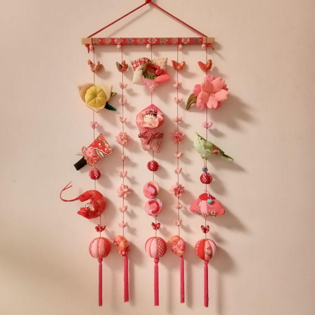 ちりめん細工♪ふんわりピンクのつるし飾り
