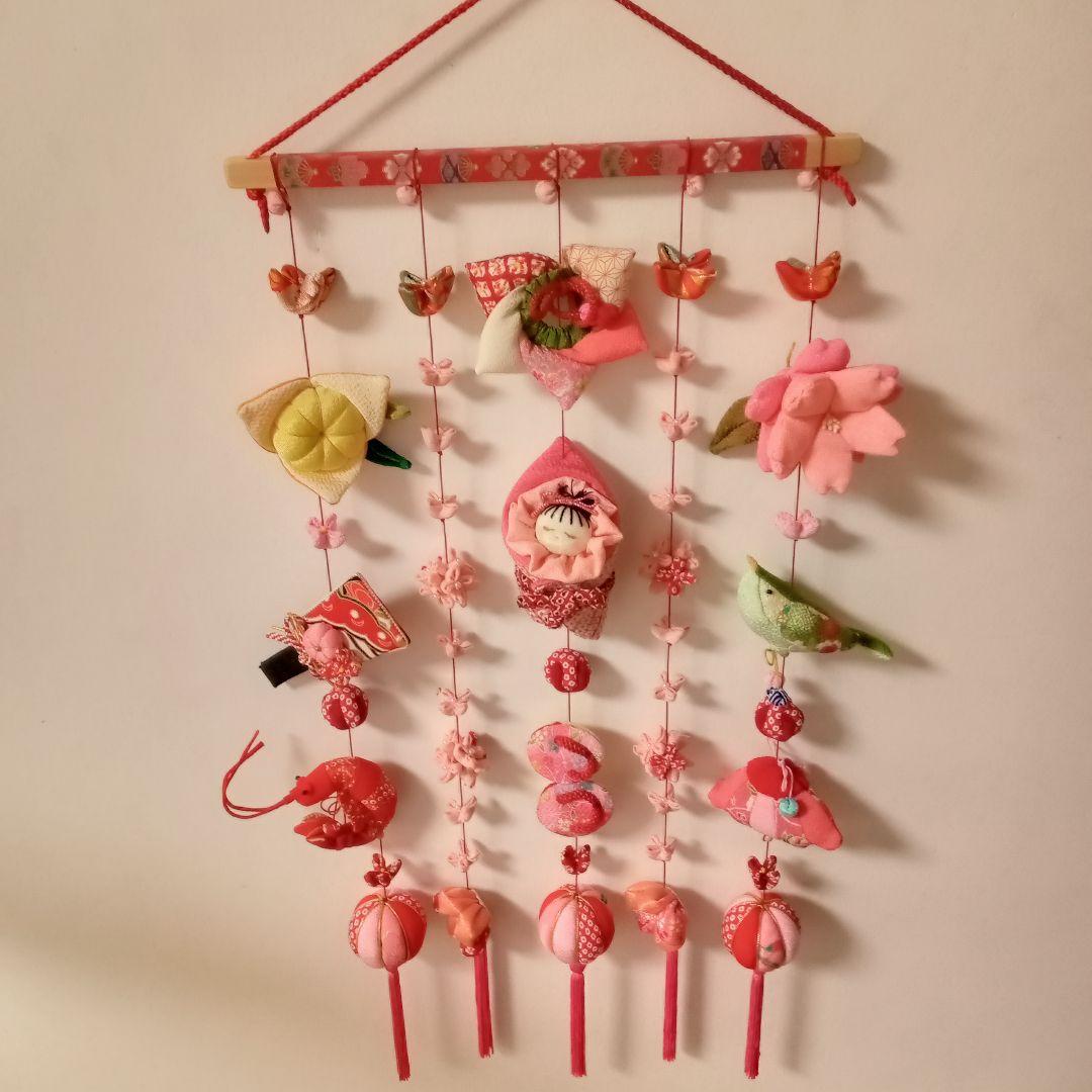 ちりめん細工♪ふんわりピンクのつるし飾り
