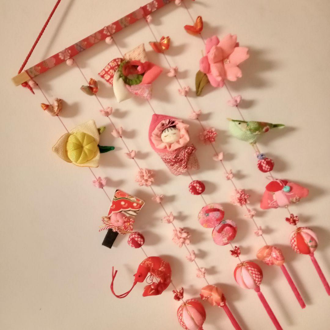 ちりめん細工♪ふんわりピンクのつるし飾り