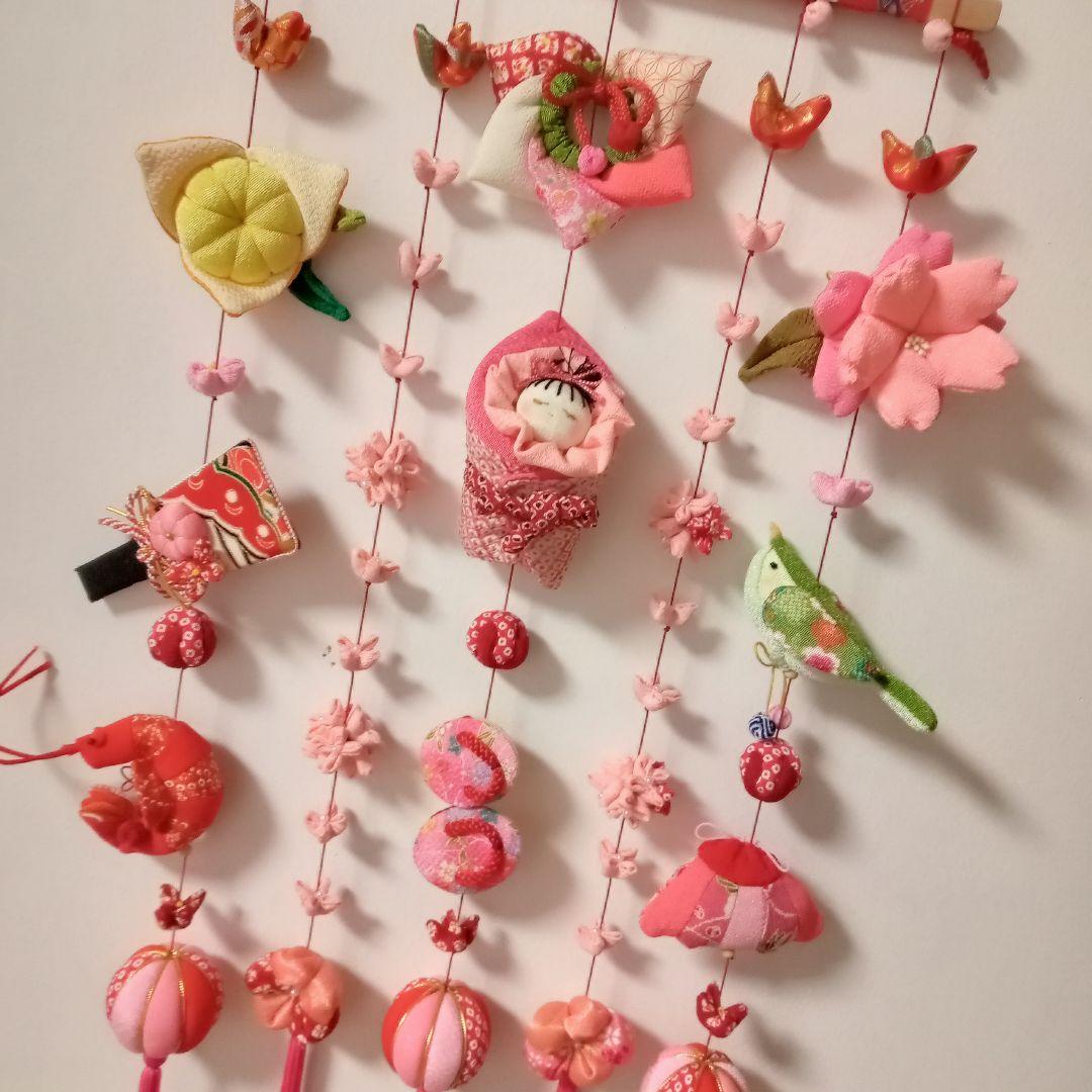 ちりめん細工♪ふんわりピンクのつるし飾り