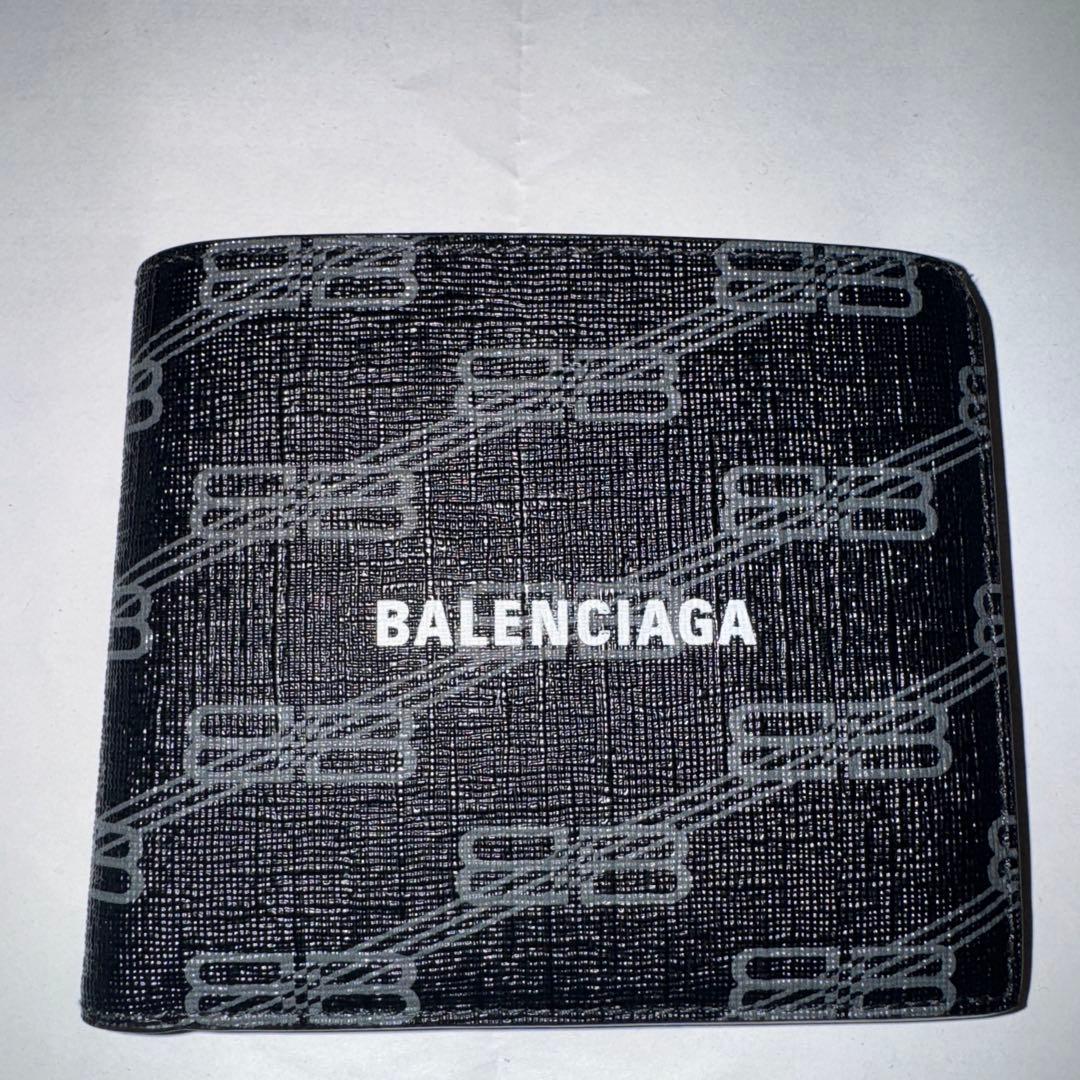 BALENCIAGA二つ折り財布